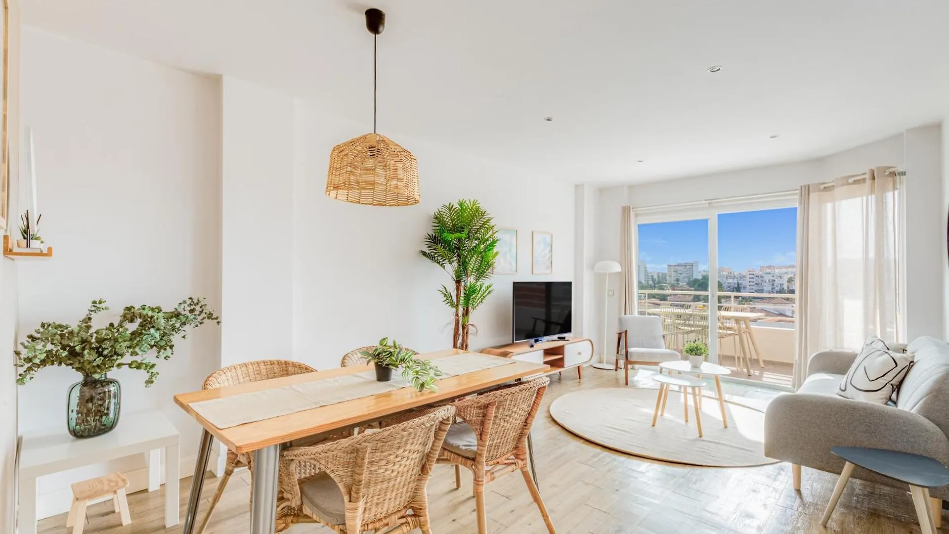 Torremolinos & Terrace Views By Ele Apartments