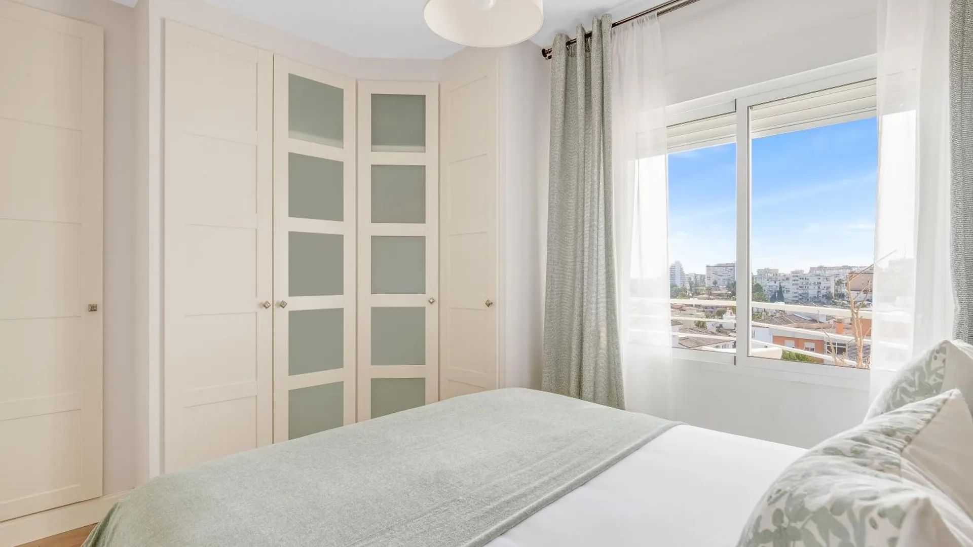 Torremolinos & Terrace Views By Ele Apartments 0*,